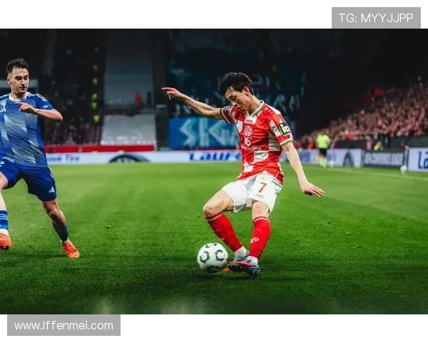 韩国国脚李在城左脚受伤缺阵三周 韩国国脚李在城左脚受伤缺阵三周